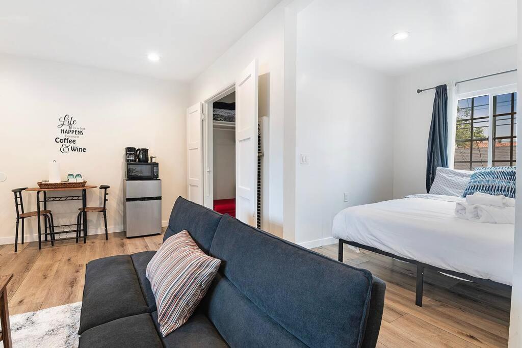 Chic Studio In Prime Location * Los Angeles