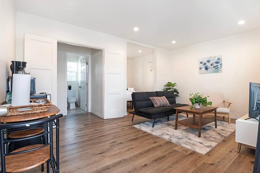 Chic Studio In Prime Location Apartamento *